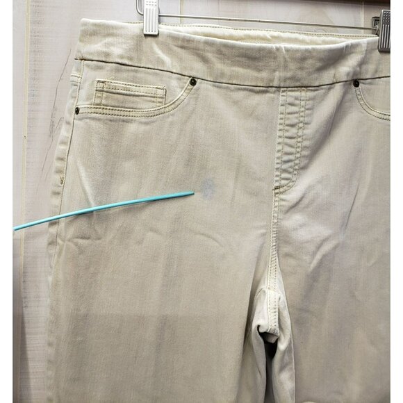 Chico's Pull On Jegging Ankle Pants With Button Detail Size 14R 2.5R Beige STAIN - Picture 2 of 9